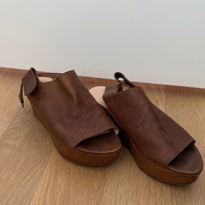 Stuart Weitzman Brown Leather wedges
